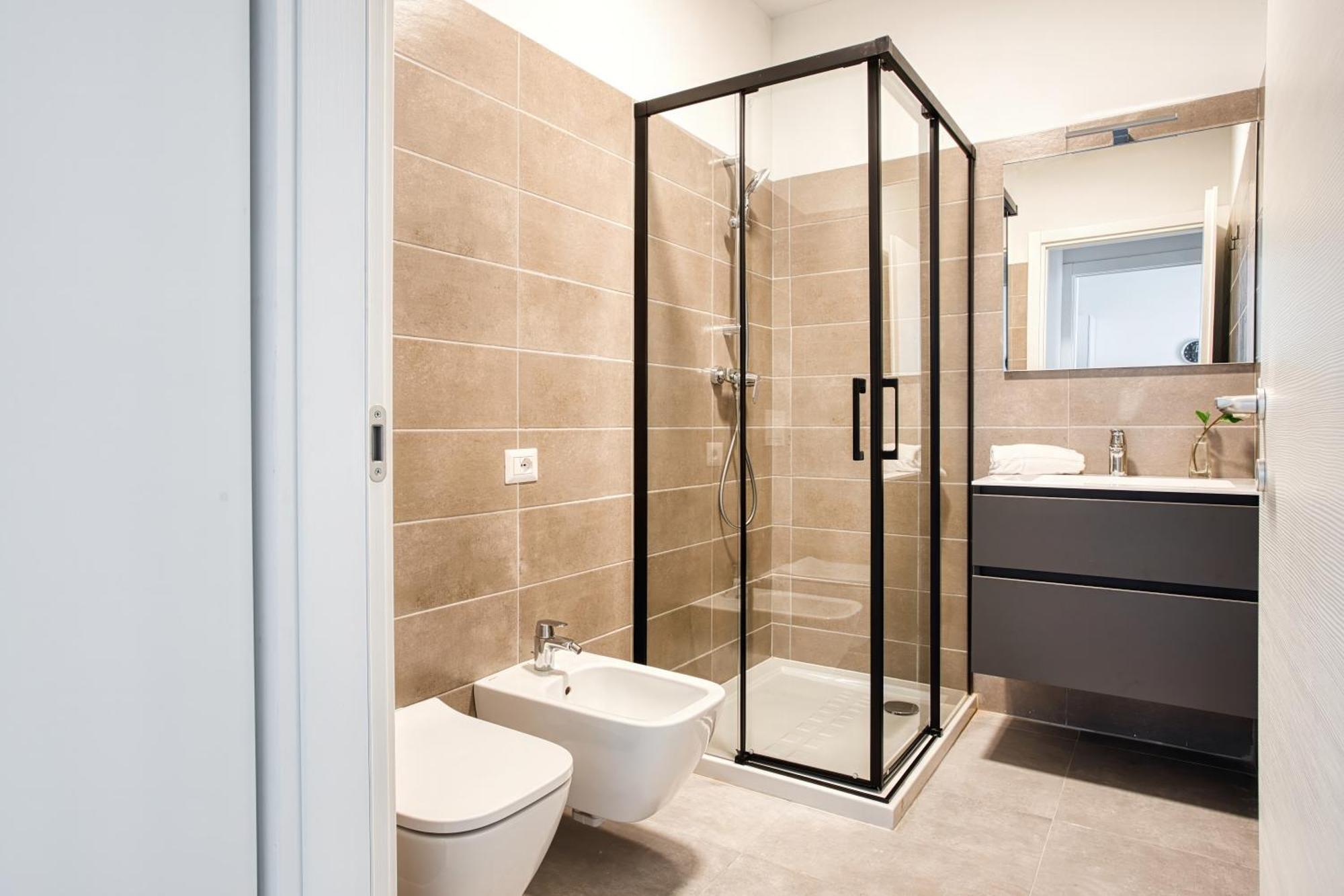 Sleek Abode In Maciachini Milán